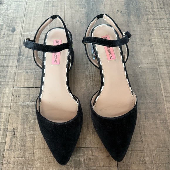 BETSEY JOHNSON LENA ANKLE STRAP BLACK VELVET RAINBOW BLOCK HEELS 8.5 - Picture 4 of 7